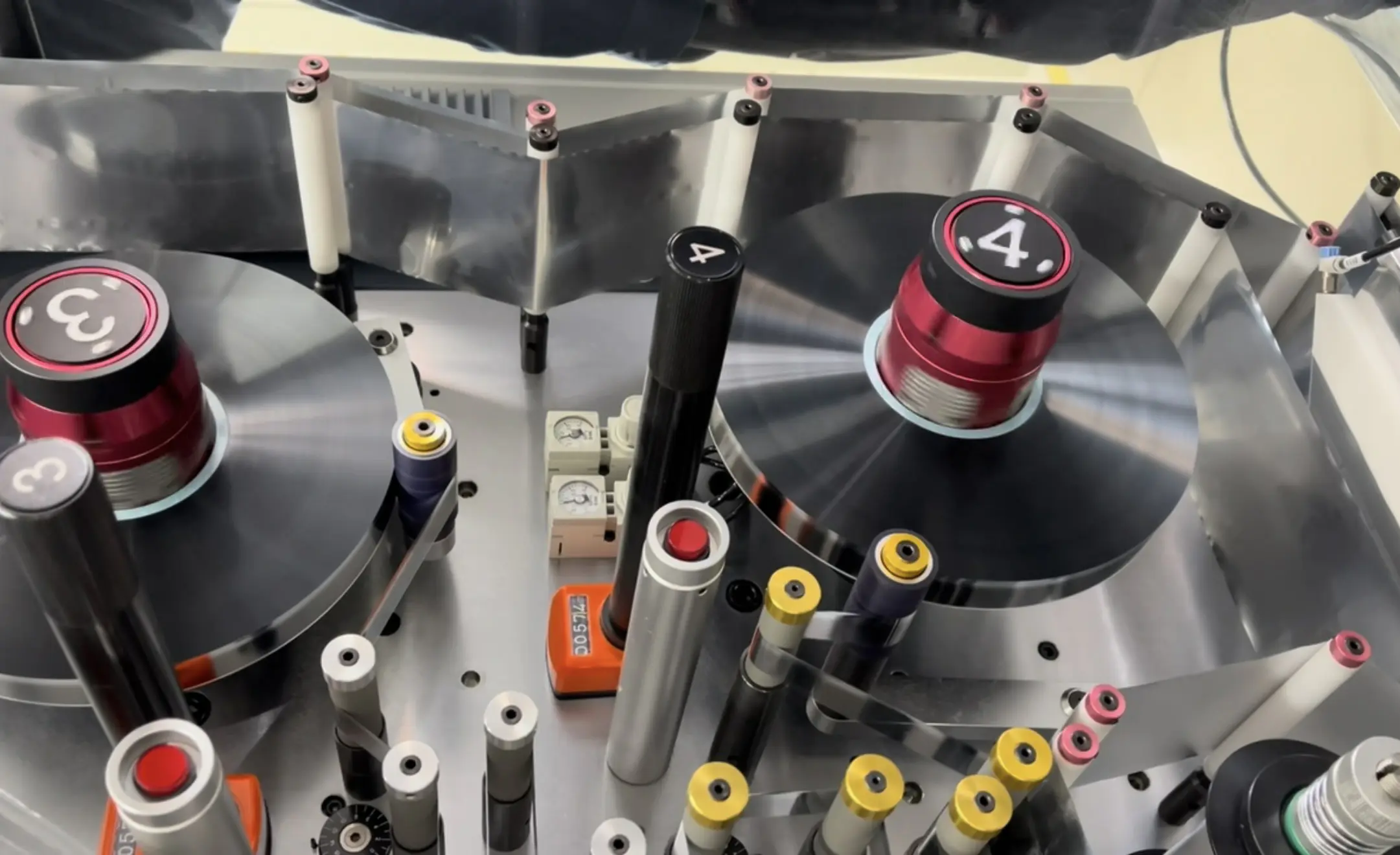 Working Principles of Capacitor Dielectric Materials and Performance Optimization